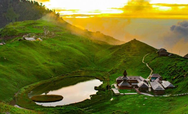 Parashar-Lake-Trek
